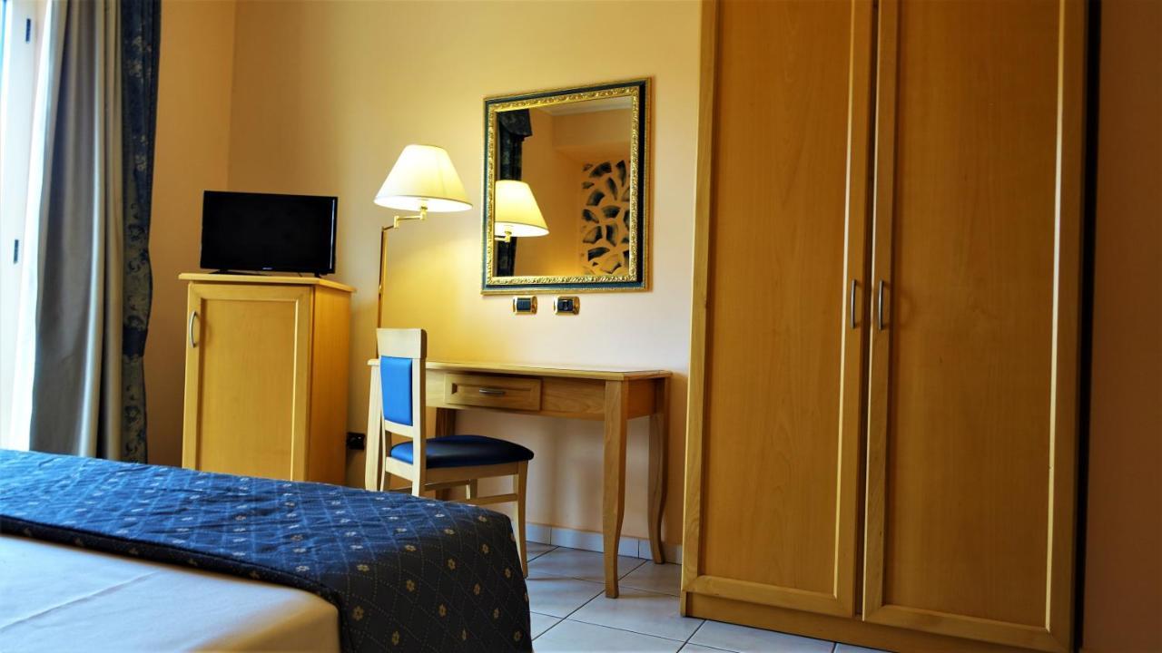 Hotel Bristol إينّا المظهر الخارجي الصورة