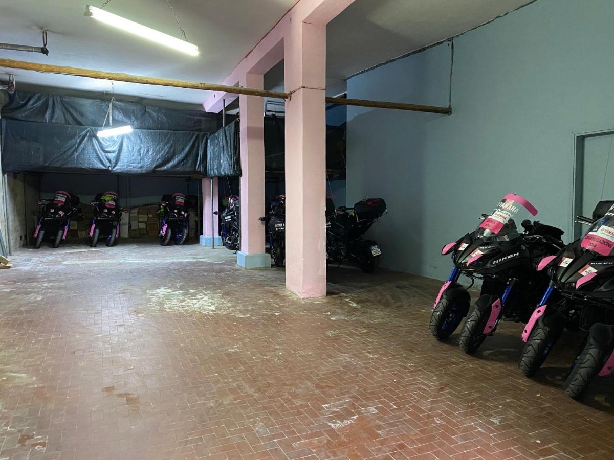 Hotel Bristol إينّا المظهر الخارجي الصورة