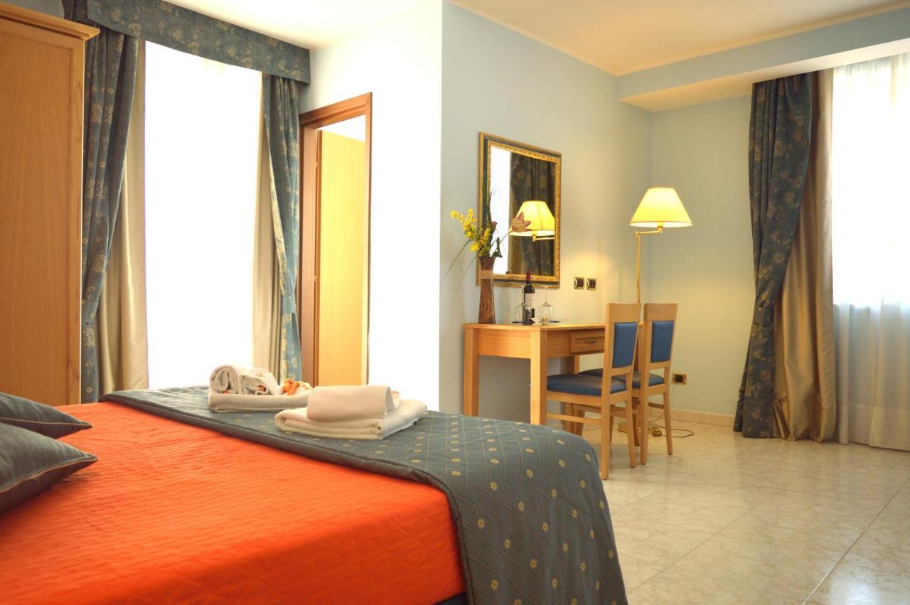 Hotel Bristol إينّا المظهر الخارجي الصورة